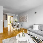 Apartament P&o Krochmalna Ii *