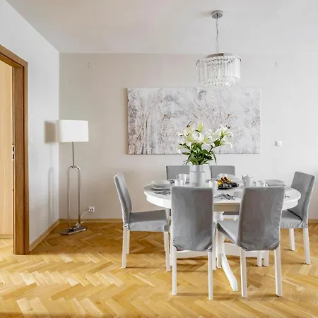 P&o Krochmalna Ii Varsóvia